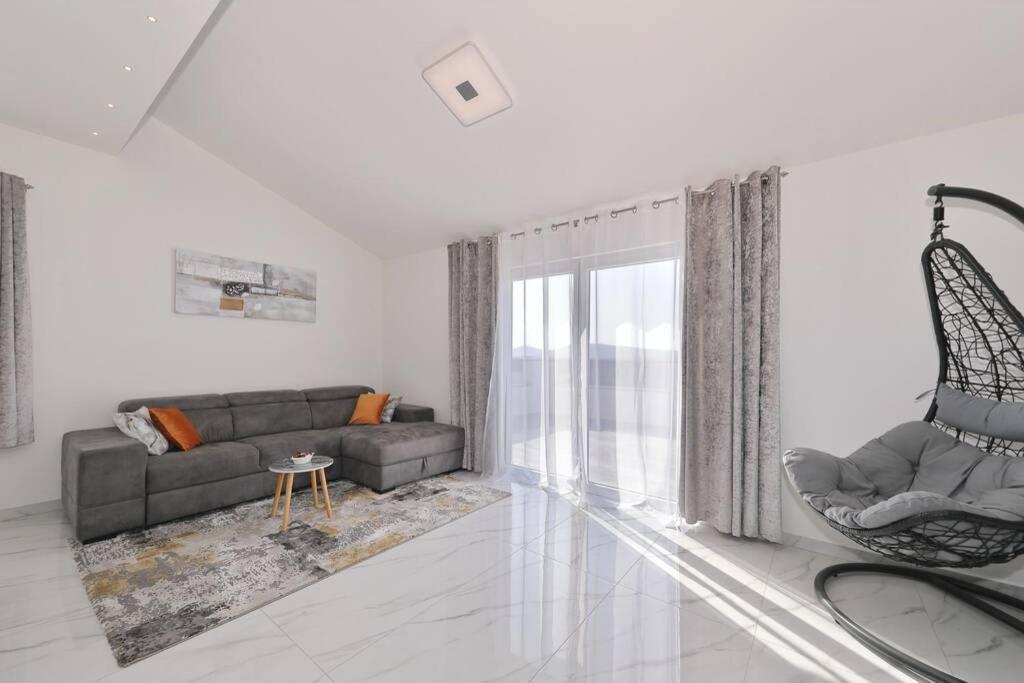 Apartman Chiara Galovac  Extérieur photo