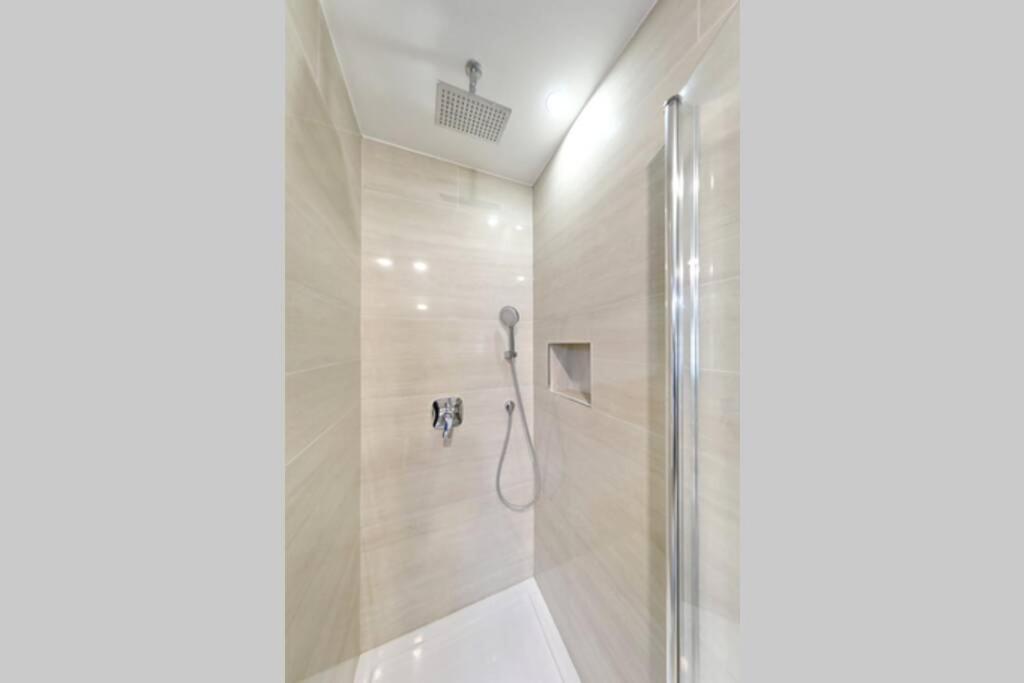 Apartman Chiara Galovac  Extérieur photo